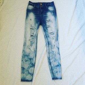 Ripped stonewashed jeans